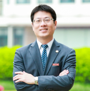 Prof. Huang Qunxing